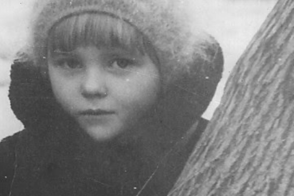 Olga Bartnicki as a child