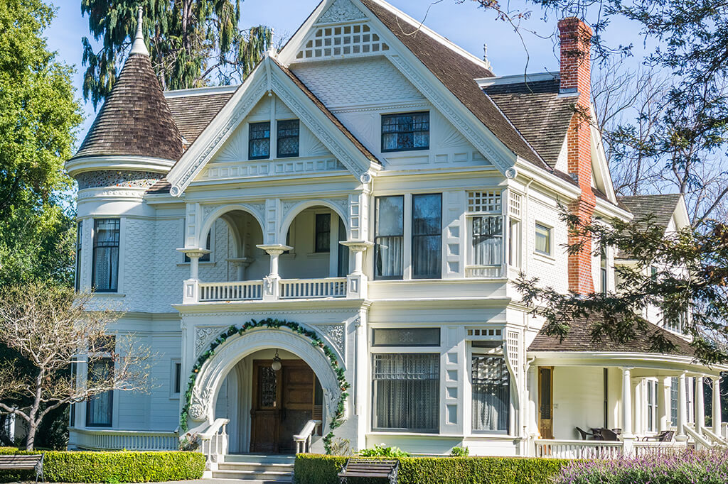 Victorian Style Whimsy Window World 1024x682 