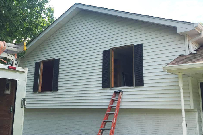 House getting windows removed