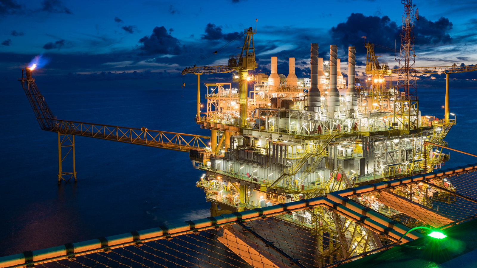 Real-Time Well Engineering