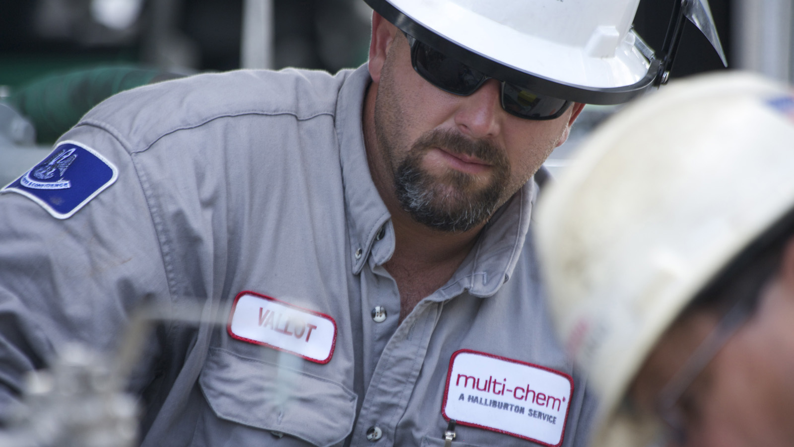 Image of two halliburton engineers