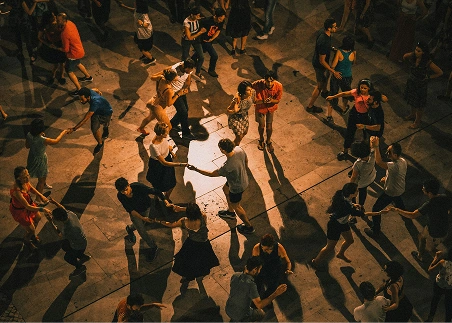 Dust off your dancing shoes and feel the beat during an interactive salsa lesson