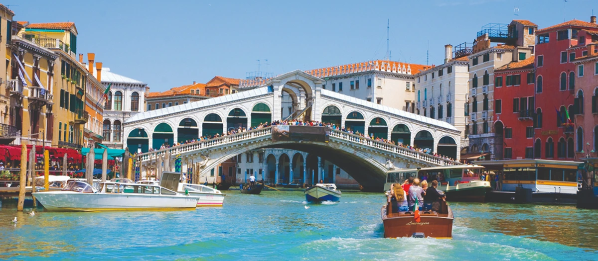 Rialto Bridge over the Grand Canal in Venice on Venice, Florence and Rome student tours.