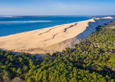 Take in the scale and beauty of Europe’s largest sand dune at the Dune du Pilat in Biarritz
