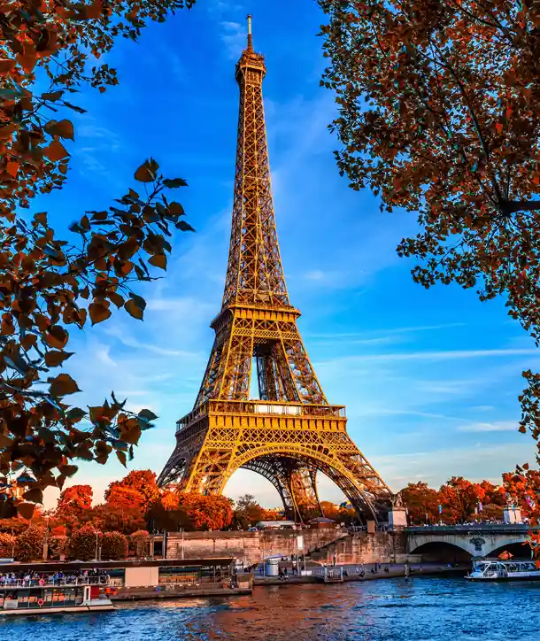 Eiffel Tower on beautiful autumn afternoon.
