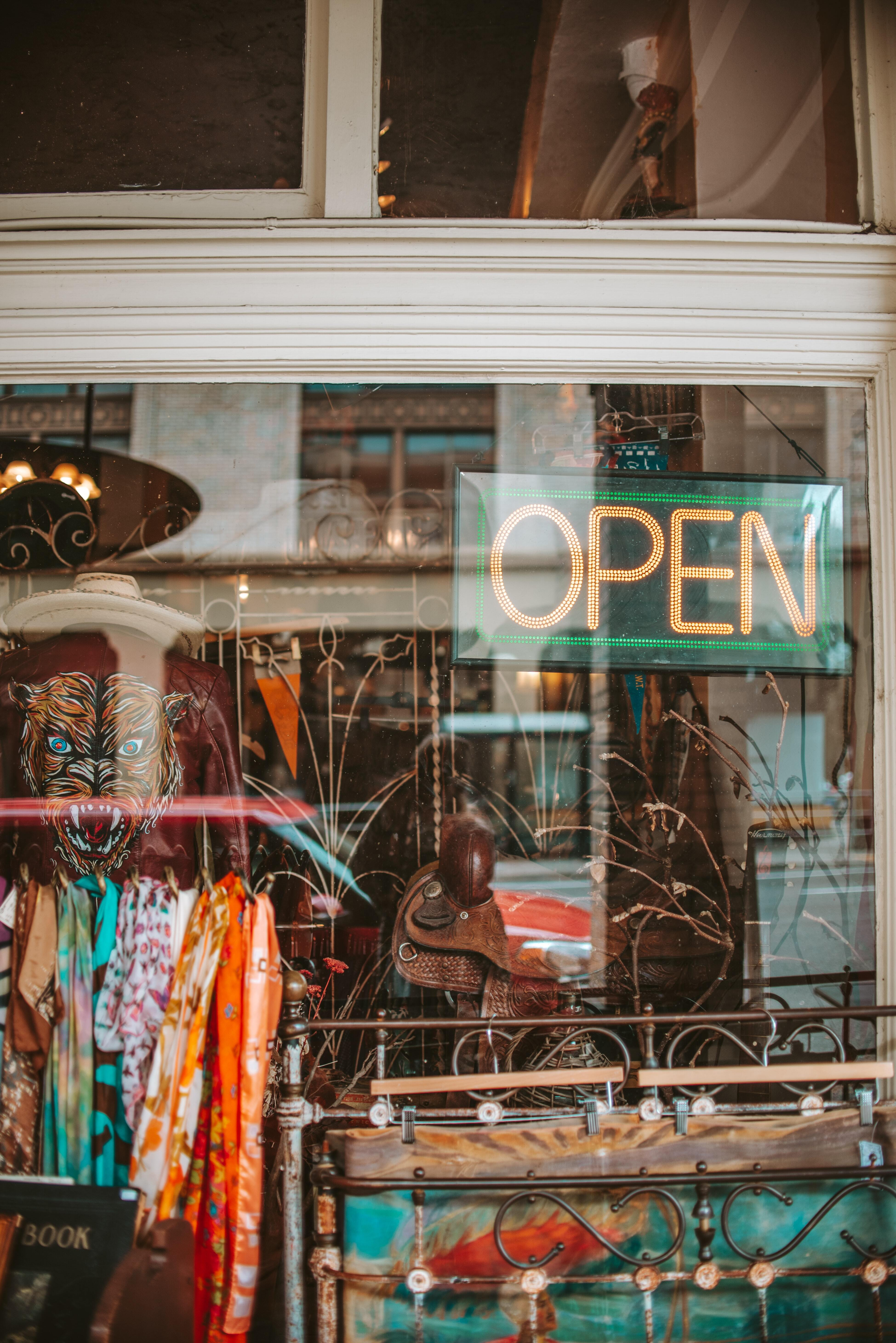 A Denver Girl’s Guide to Vintage Shopping