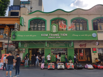 Image of Trang Tien Ice Cream store