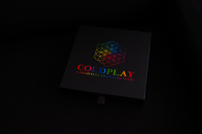 Coldplay album cover by Zac Wolff via Unsplash