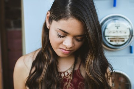 Kelly Marcelo-Girl Serious Closeup 2