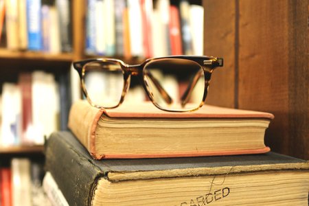 The Lalastalk Of Books And Glasses