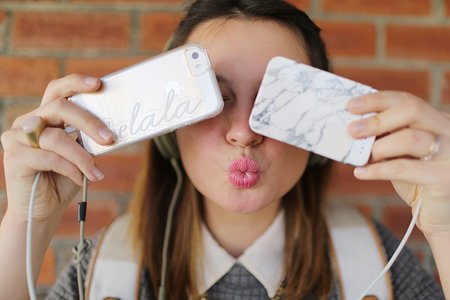 The Lalagirl With Iphone
