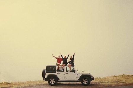 Travel Friends Sunset Roadtrip Jeep Adventure Nature