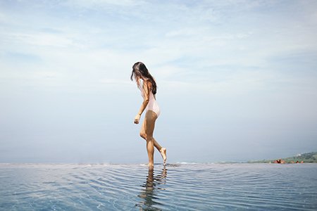 Summer Girl Hawaii Swimsuit Walking Water Cool