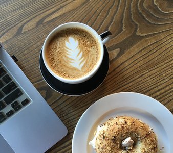 Cafe Bagle Coffee Laptop