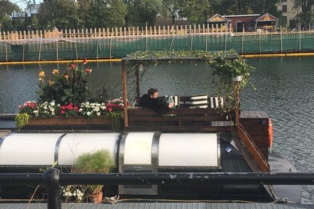 river boat