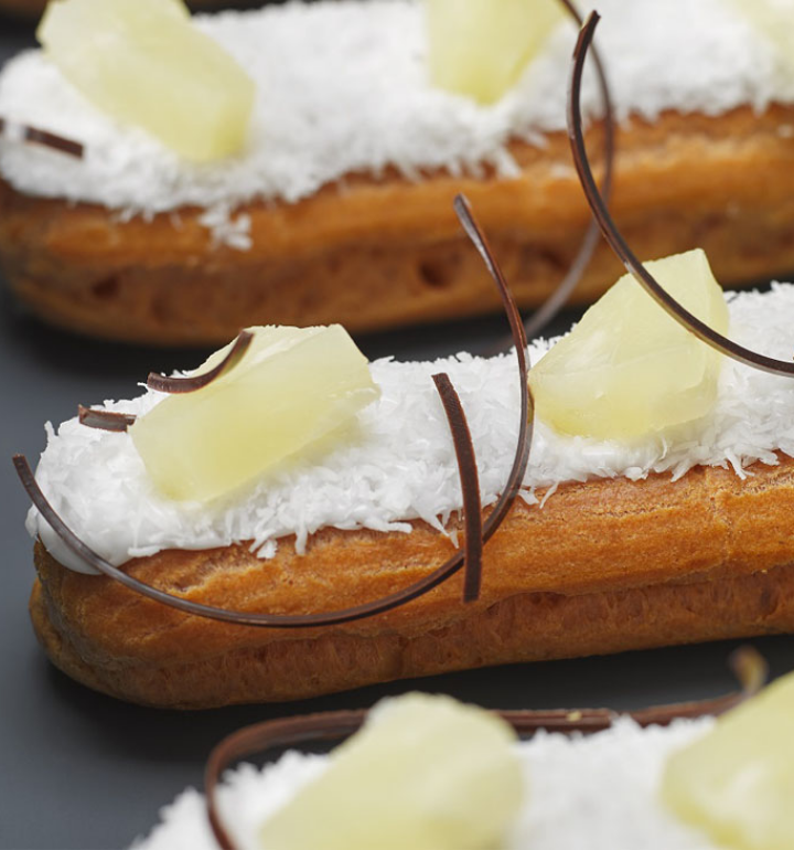 Pina Colada Éclairs