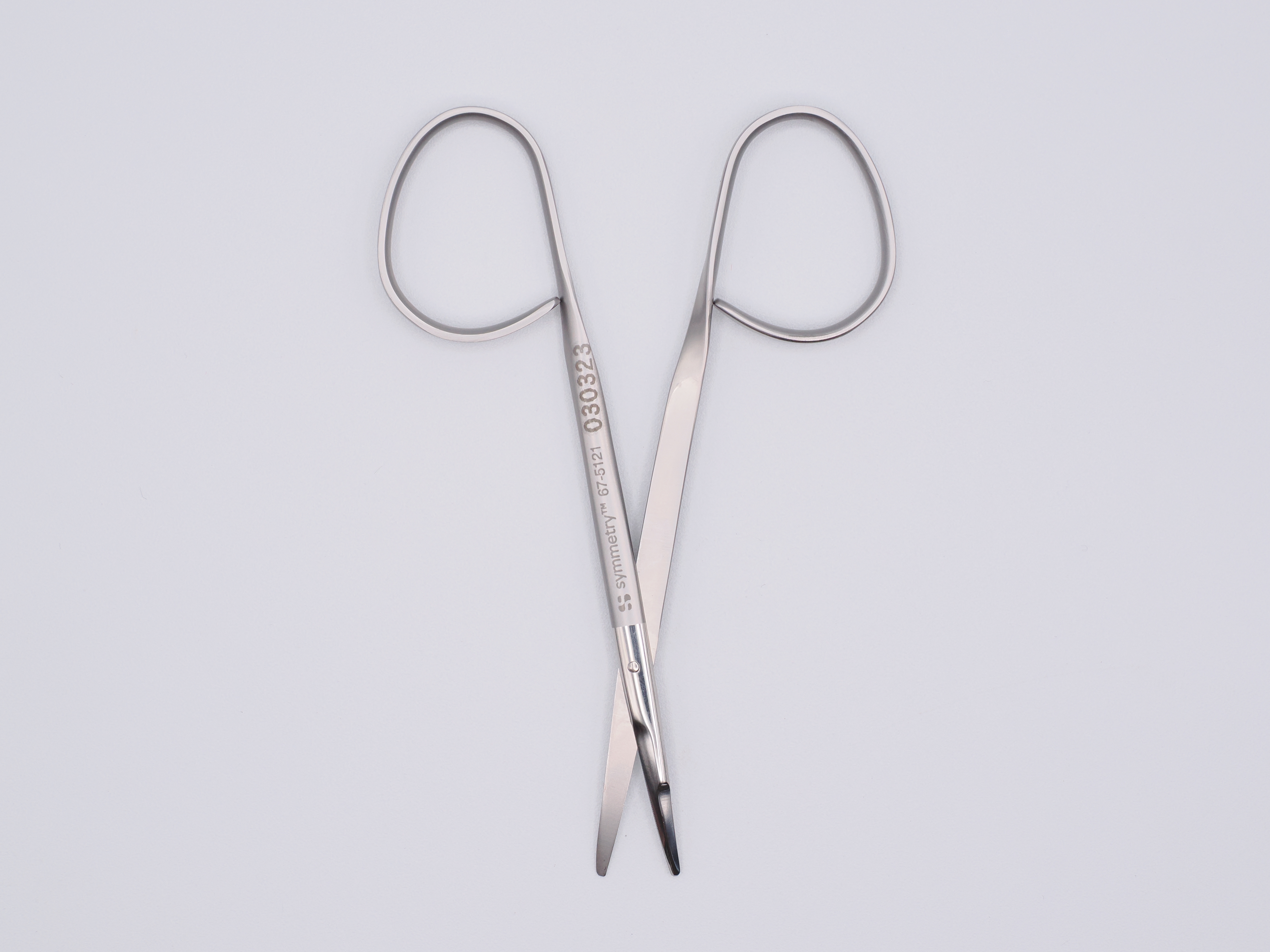 Scissors, Kaye Dissecting, Curved, One Blade Serrated, Ribbon Ring ...