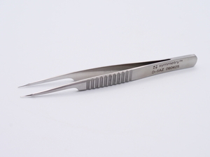 Dilator, 10deg Angle, 11 cm Flat Handle, 9.0 mm, 0.3 mm