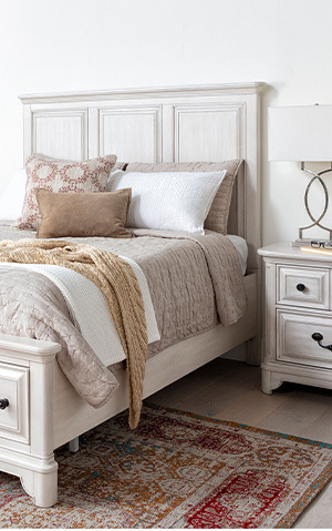 Kincaid Queen Panel Bed With Storage