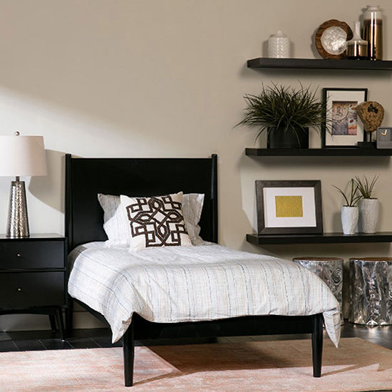 Black and White Decor Trends for the Bedroom
